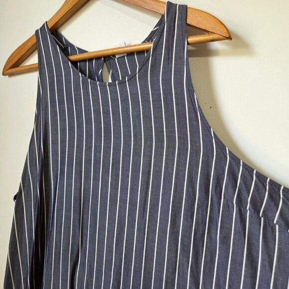 EUC OLD NAVY BLUE WHITE VERTICAL STRIPED SOFT TANK TOP SIZE XL - Picture 4 of 14